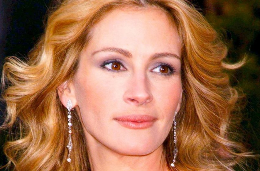  Julia Roberts without makeup looks chic, in her 53 years