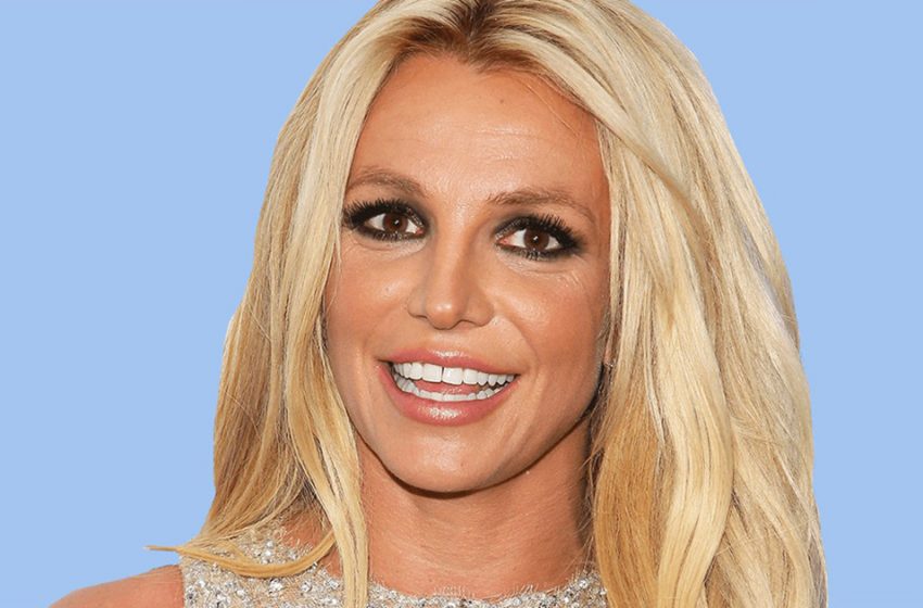  What a handsome man! What does a Britney Spears boy look like now?