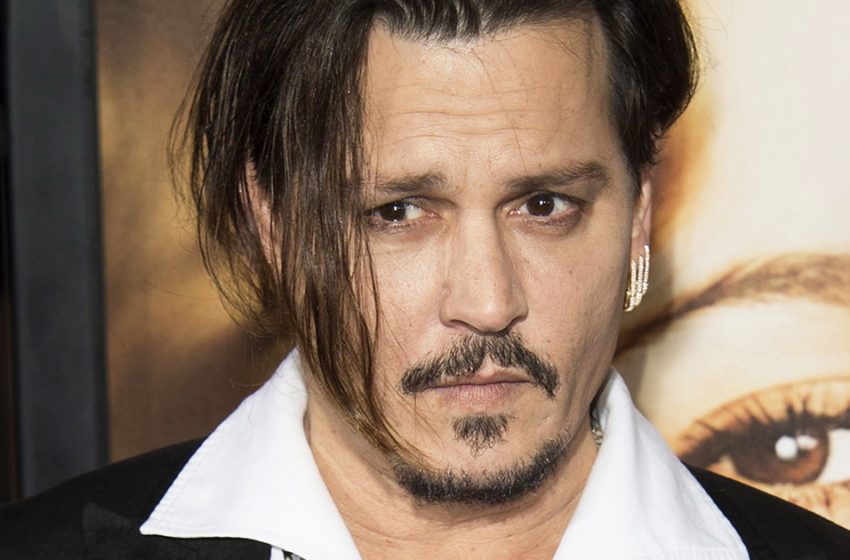  The popular star Johnny Depp’s son, whom he hides from the public, is so handsome like his Dad