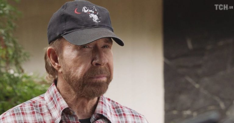 chuck-norris-is-82-years-old-how-does-the-legendary-actor-look-and