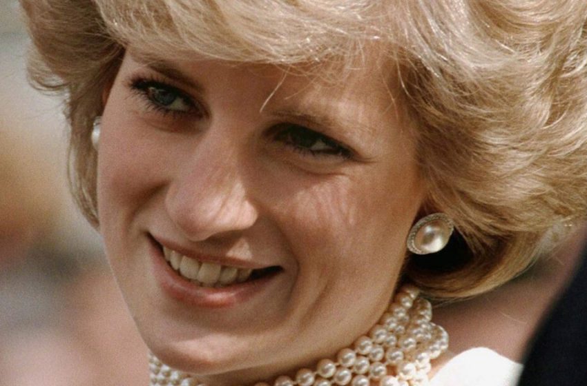  Reincarnazione dal vivo! Una vera copia della principessa Diana ha sbalordito il pubblico