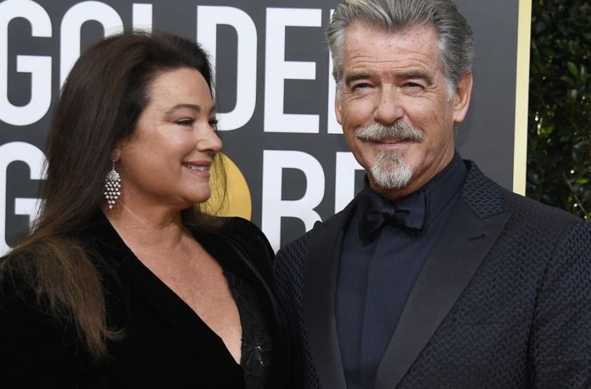  L’adorazione di Pierce Brosnan: l’attore non riusciva a staccare gli occhi dalla sua splendida moglie in un abito dorato scintillante