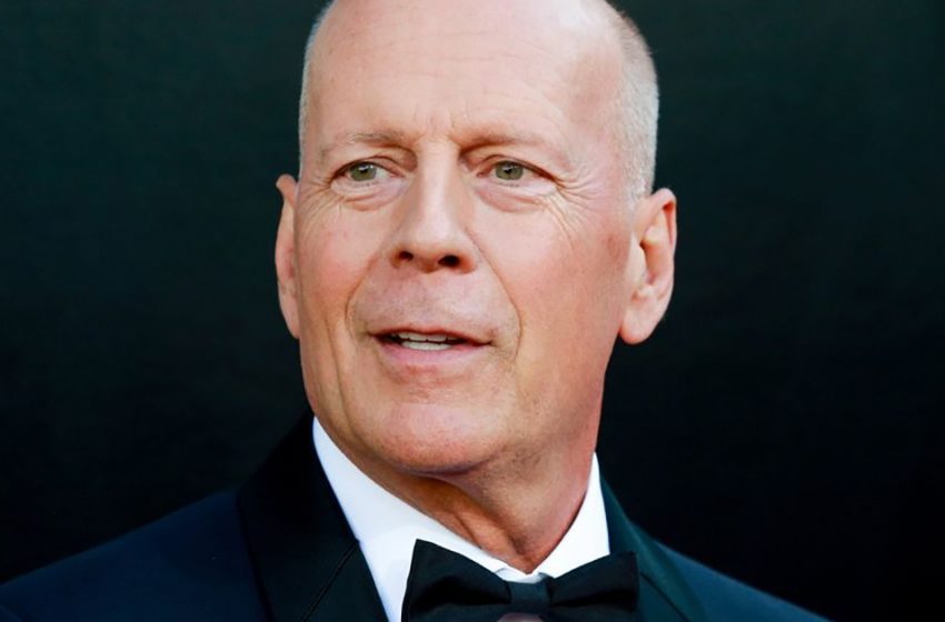  La rara apparizione pubblica dell’attore: Bruce Willis è stato avvistato guidare un’auto!