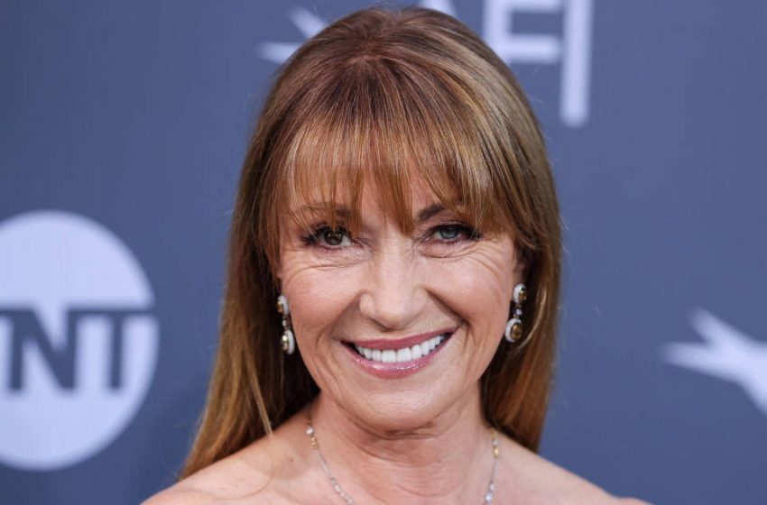  «Li ha partoriti a costo della sua vita»: Jane Seymour ha condiviso alcune foto dei suoi ragazzi dai capelli rossi!