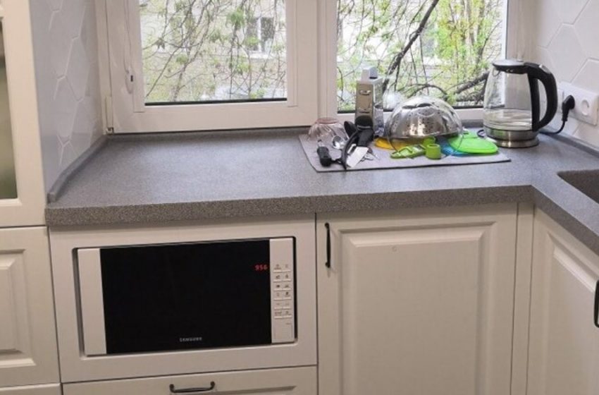  «Una cucina di 5 m²?»: La coppia è riuscita a inserire tutto ciò di cui avevano bisogno in una cucina super piccola!