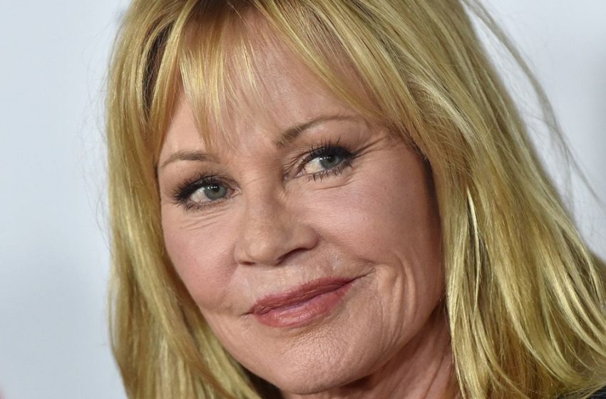  «In un bikini rivelatore»: Melanie Griffith, 66 anni, è stata fotografata sulla spiaggia in Messico!