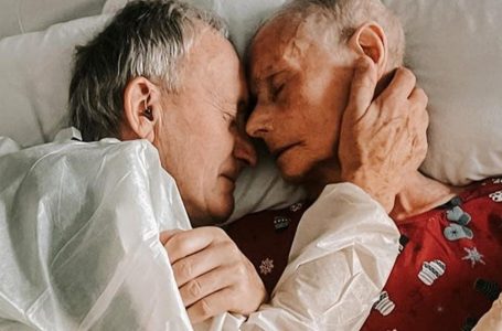 «Un Amore Infinito»: Una ragazza condivide la storia d’amore dei suoi nonni e l’ultimo commovente momento che ha concluso la loro favola lunga ben 60 anni!