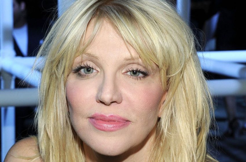  «Sembra una nonna»: Courtney Love, 59 anni, non è stata riconosciuta dai suoi fan!