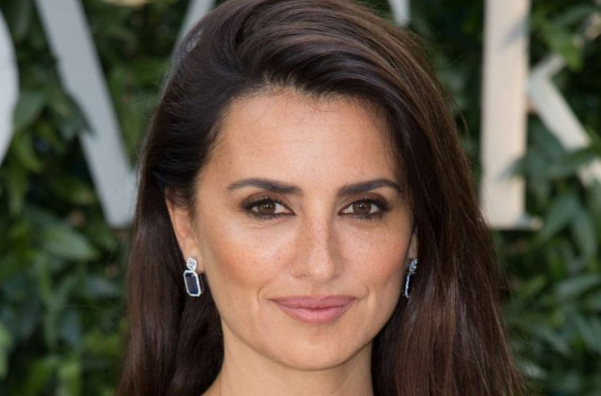  «È bellissima»: Penelope Cruz si è tagliata i capelli e sembra 15 anni più giovane!