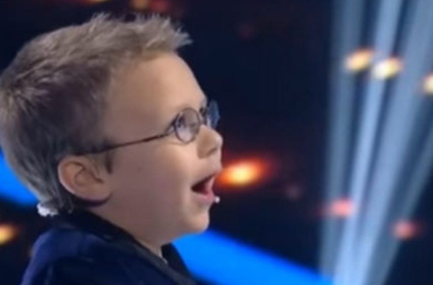  Un partecipante di 7 anni ad «American Idol»: un pianista cieco ha eseguito «Bohemian Rhapsody» impressionando notevolmente il pubblico!