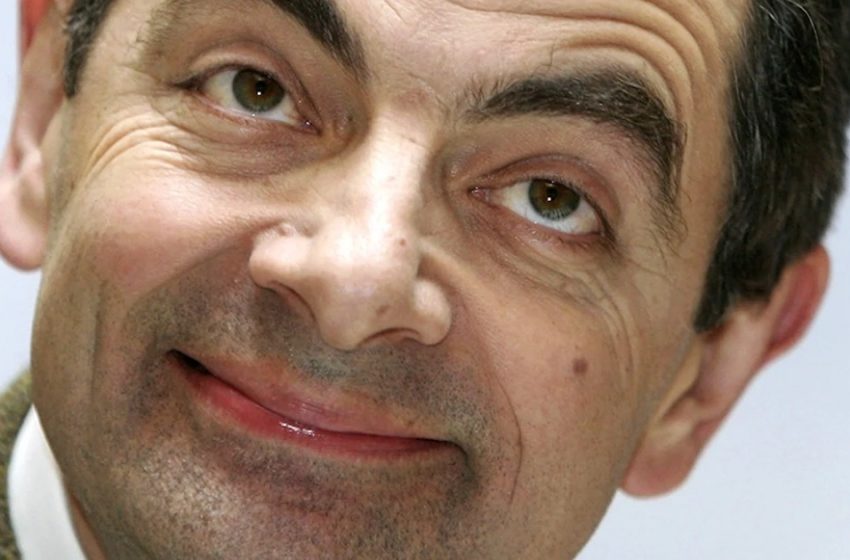  «Un Uomo Paffuto Dai Capelli Grigi»: Il Vecchio Mr. Bean È Stato Catturato Dai Paparazzi!