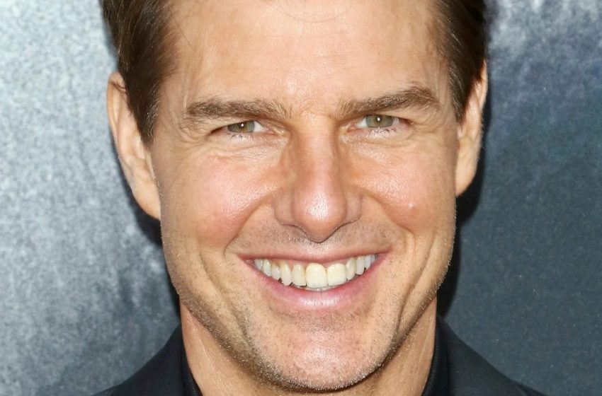  «È davvero una madre di due figli?»: Le foto della presunta fidanzata di Tom Cruise sono apparse su internet!