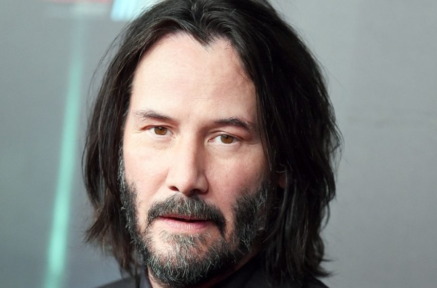  «Finalmente Tagliati i Capelli Lunghi»: Keanu Reeves di 59 Anni Ha Sorpreso Tutti con il Suo Nuovo Look alla Festa degli Oscar!