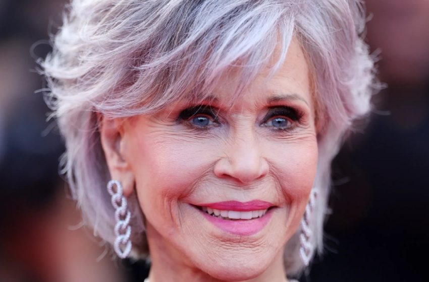  «Fotografie Scattate tramite IA»: Com’è che Apparirebbe Jane Fonda a 86 Anni Se Non Avessse Mai Ricorso a Interventi di Chirurgia Estetica?