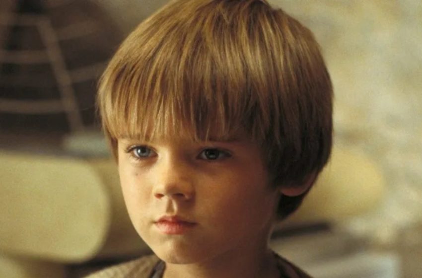  «Il motivo della sua scomparsa da Hollywood è rivelato»: L’attore bambino di «Star Wars» ha affrontato una diagnosi «seria» che ha cambiato la sua vita!