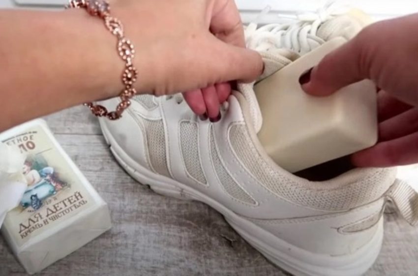  Trucco che renderà la tua vita più facile: perché è necessario mettere il sapone nelle scarpe dopo averle indossate?