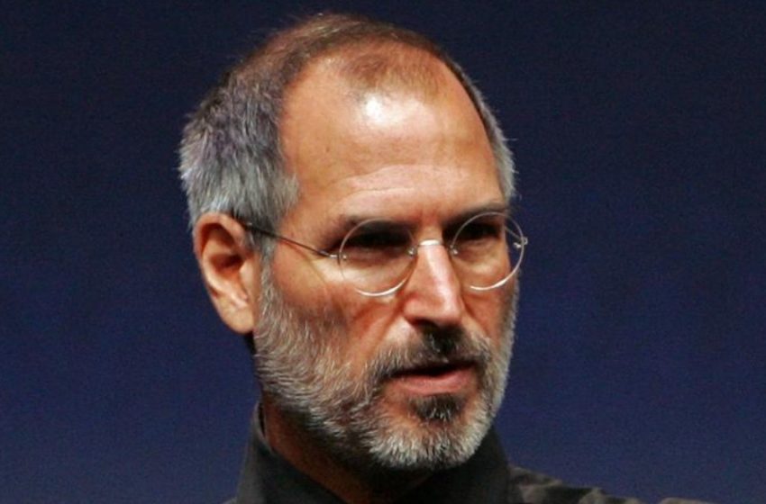  «Scapolo d’oro e erede di un genio»: com’è l’unico figlio maschio di Steve Jobs?