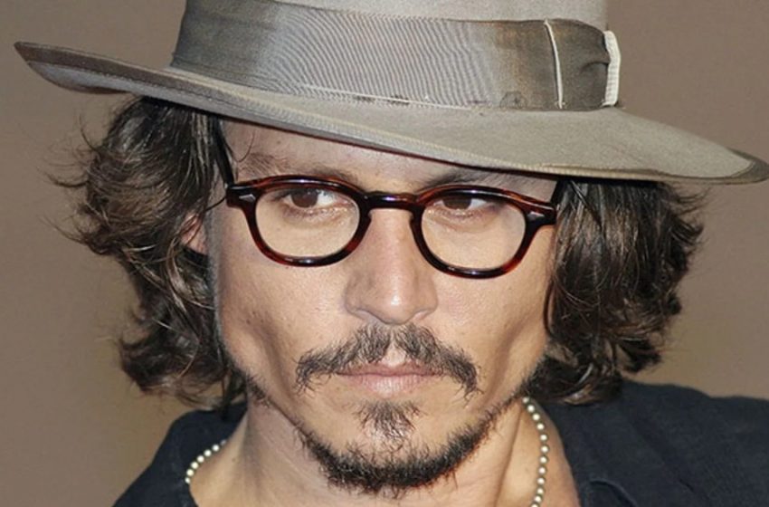  «Fan sorpresi dalla trasformazione dell’attore»: le recenti foto del 60enne Johnny Depp hanno scatenato molte discussioni online!