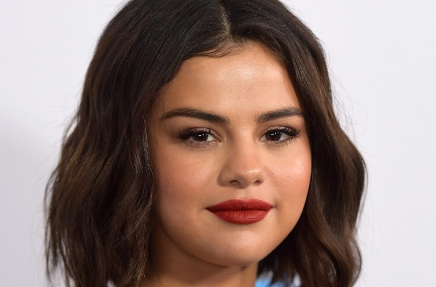  «Non sono perfetta, e non devo esserlo»: Selena Gomez ha mostrato con orgoglio il suo corpo «cresciuto»!