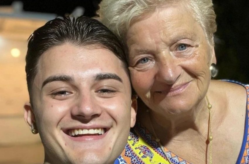  Un ragazzo di 17 anni si è innamorato di una signora di 76 anni: la coppia sta aspettando un bambino!