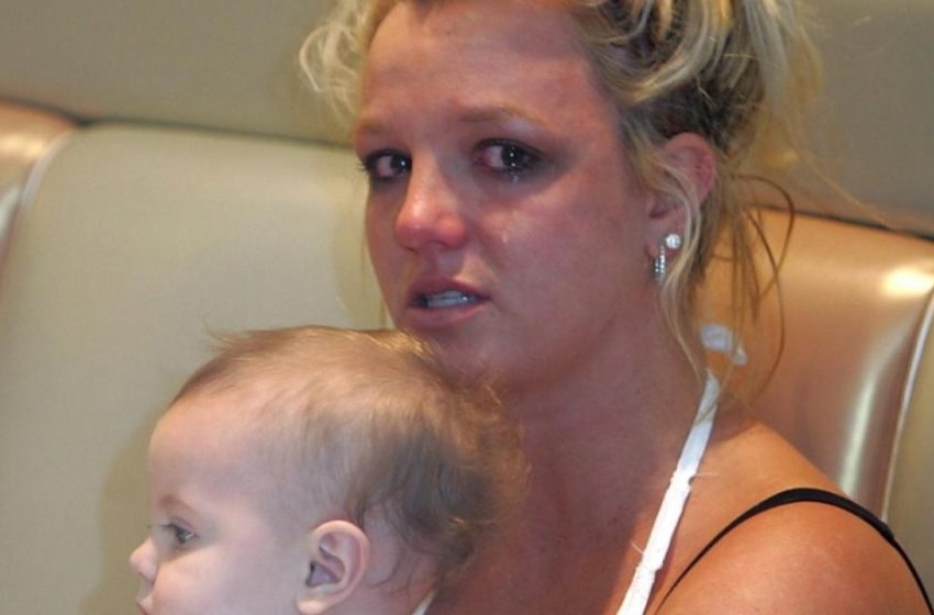  “Sono come due gocce d’acqua come la loro madre famosa, ma la odiano”: che tipo di rapporto ha Britney Spears con i suoi due affascinanti figli adulti?