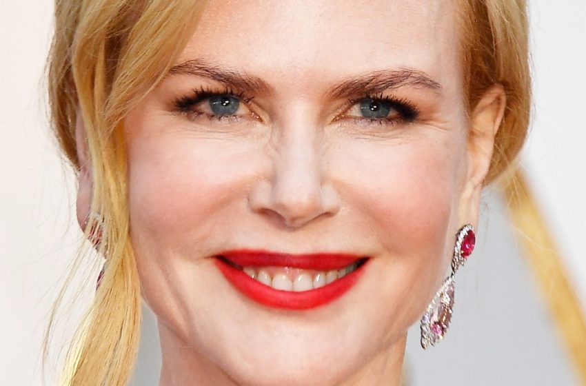  «Un Nuovo Look e Viso Ogni Anno»: L’Ultima Apparizione Pubblica di Nicole Kidman Solleva Molte Domande Tra i Fan!