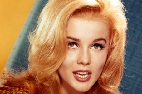 “Foto Scattate Tramite IA”: Come Sembrarebbe Ann-Margret A 83 Anni Se Non Avesse Mai Ricorso alla Chirurgia Estetica?