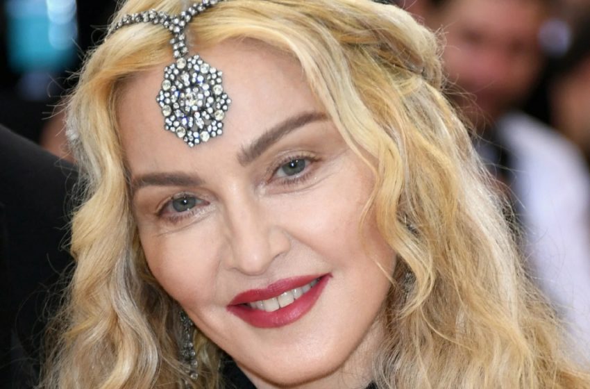  «Non ricordiamo più Madonna in questo modo»: Com’era la cantante prima di diventare ossessionata dai filtri?