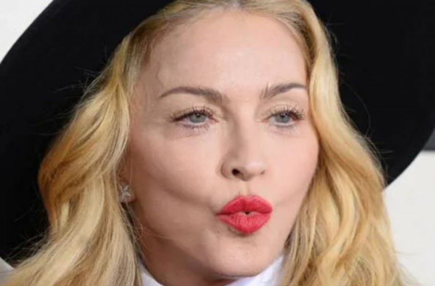  «Sembra Avere Vent’Anni!»: Madonna, 66enne, Incanta con un Servizio Fotografico Glamour nella Sua Tenuta