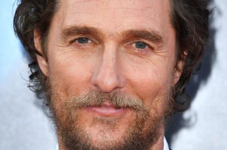 Il figlio di Matthew McConaughey compie 16 anni: è ancora più affascinante del suo famoso papà! – Come appare?