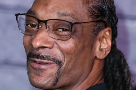 “Cori, la figlia di Snoop Dogg, 25 anni, sembra la gemella della mamma”: scopri il suo look mozzafiato!