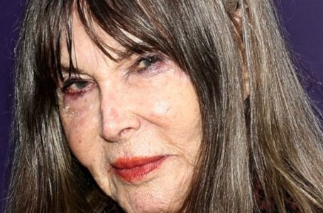 “Ex stella di Hollywood bandita per 12 anni, oggi ha più di 90 anni ed è ancora splendida”: di chi si tratta?