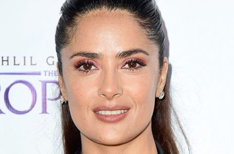 Salma Hayek, 58 anni, senza trucco e fa girare la testa con la sua bellezza senza tempo! Come appare?