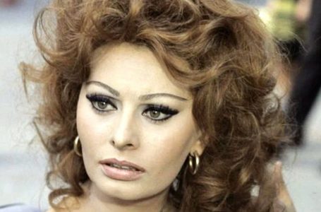 A 90 anni, Sophia Loren dimostra ancora di essere una vera donna: suo figlio svela come si prende cura dei suoi capelli a casa!