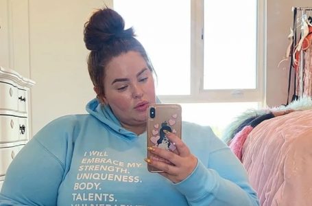 “Modella da 340 libbre”: i paparazzi hanno sorpreso Tess Holliday in costume mentre si rilassava sulla spiaggia!