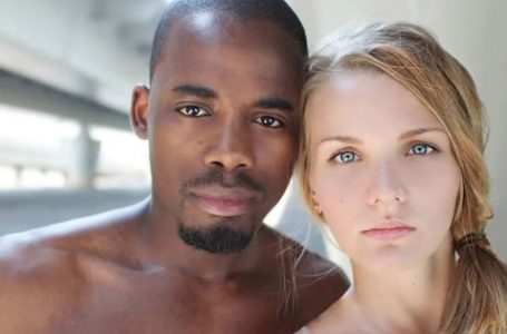 “Una ragazza ha lasciato il suo Paese e ha sposato un uomo africano”: sono passati 7 anni – ecco com’è oggi la loro famiglia