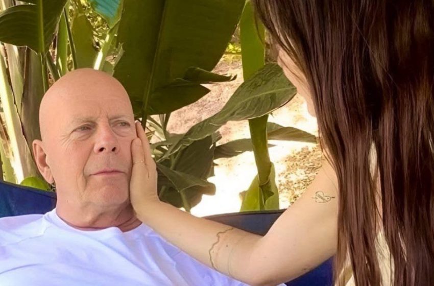  È proprio identica a sua madre!: I fan non riescono a credere alla somiglianza in queste nuove foto!