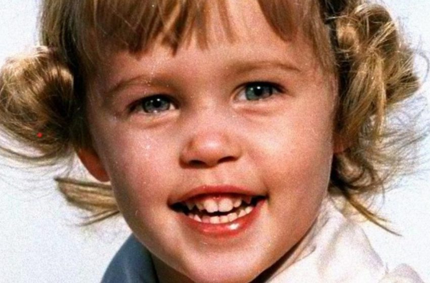  Amata Star degli Anni ’70 Lascia Hollywood per Crescere 6 Figli, tra cui Uno con Autismo!: Ecco Dove la Vita l’ha Portata Oggi!