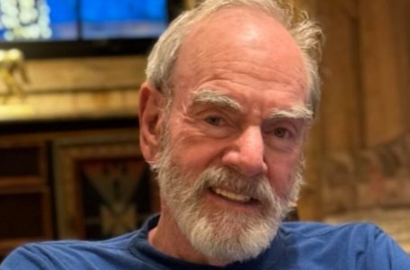 Leggenda della musica anni ’70 si ritira dai riflettori dopo la diagnosi di Parkinson!: Ecco cosa è successo
