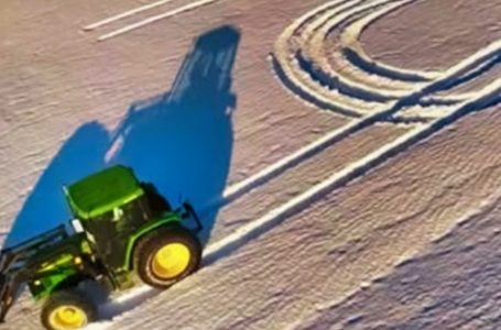 Agricoltore scatena indignazione con messaggio nella neve! Rifiuta di scusarsi nonostante le polemiche!