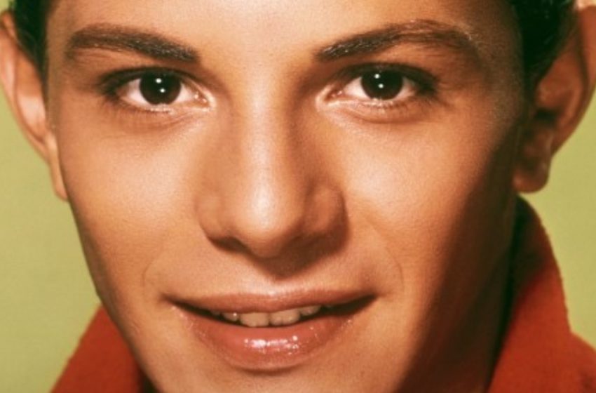  Il sex symbol degli anni ’60 è scomparso dai riflettori senza una spiegazione: come appare oggi?